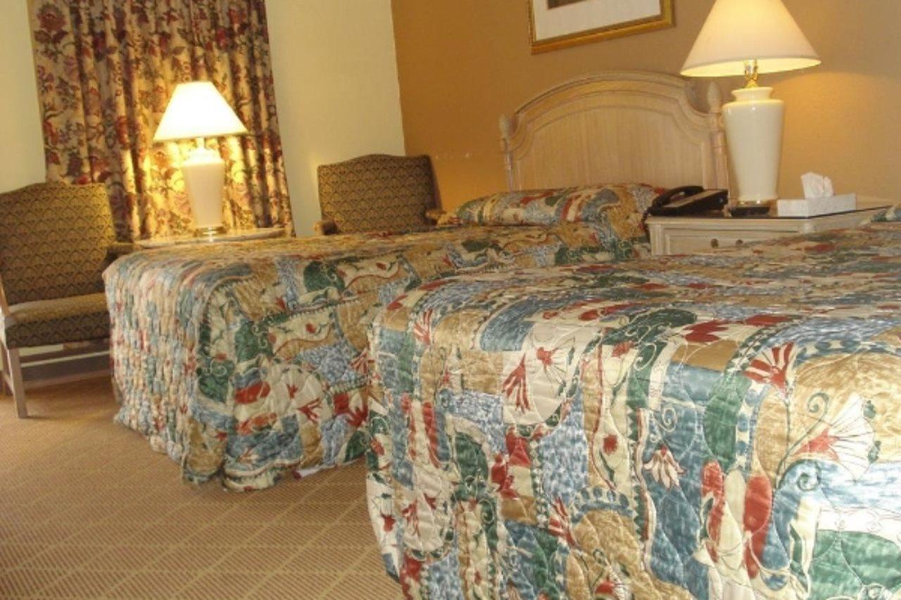 Travelodge By Wyndham Strasburg/Lancaster Amish Country Экстерьер фото